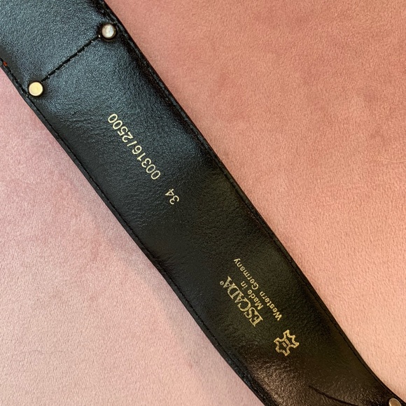 Escada Vtg 80’s Leather Statement Belt - Picture 5 of 5